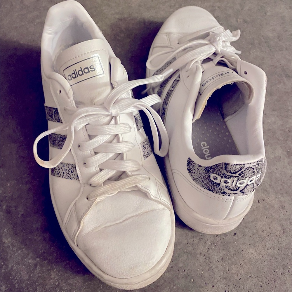 Adidas grand court sneakers with snakeskin 8.5
